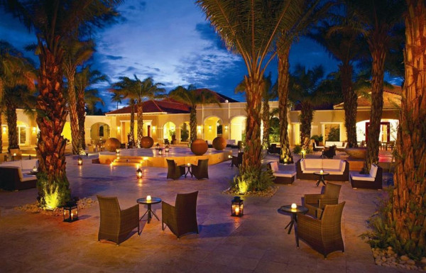 DREAMS ROYAL BEACH ANTIGUO NOW LARIMAR